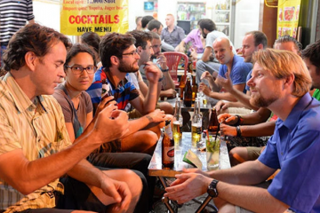 Vietnam Drinking Etiquette: What Tourists Should Know