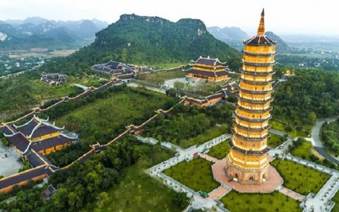 Hoa Lu Trang An Hang Mua Day Tour 