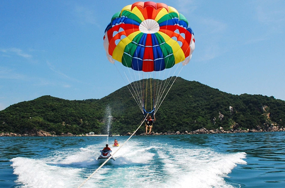 Best Time For Flying On The Beach Of Da Nang