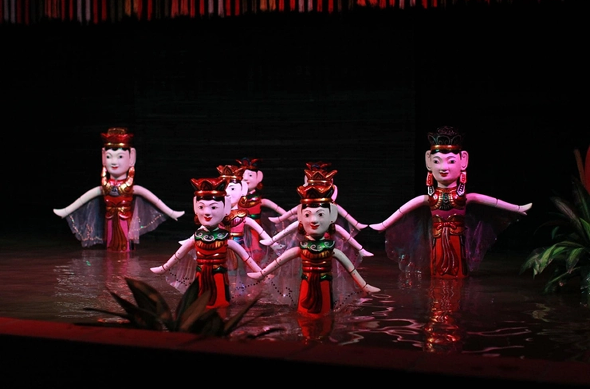 Bong Sen Water Puppet Theater
