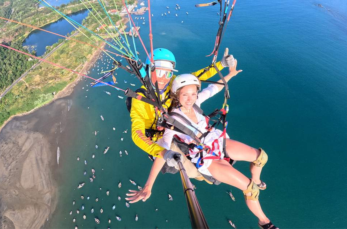 How To Experience Flying On The Beach Of Da Nang