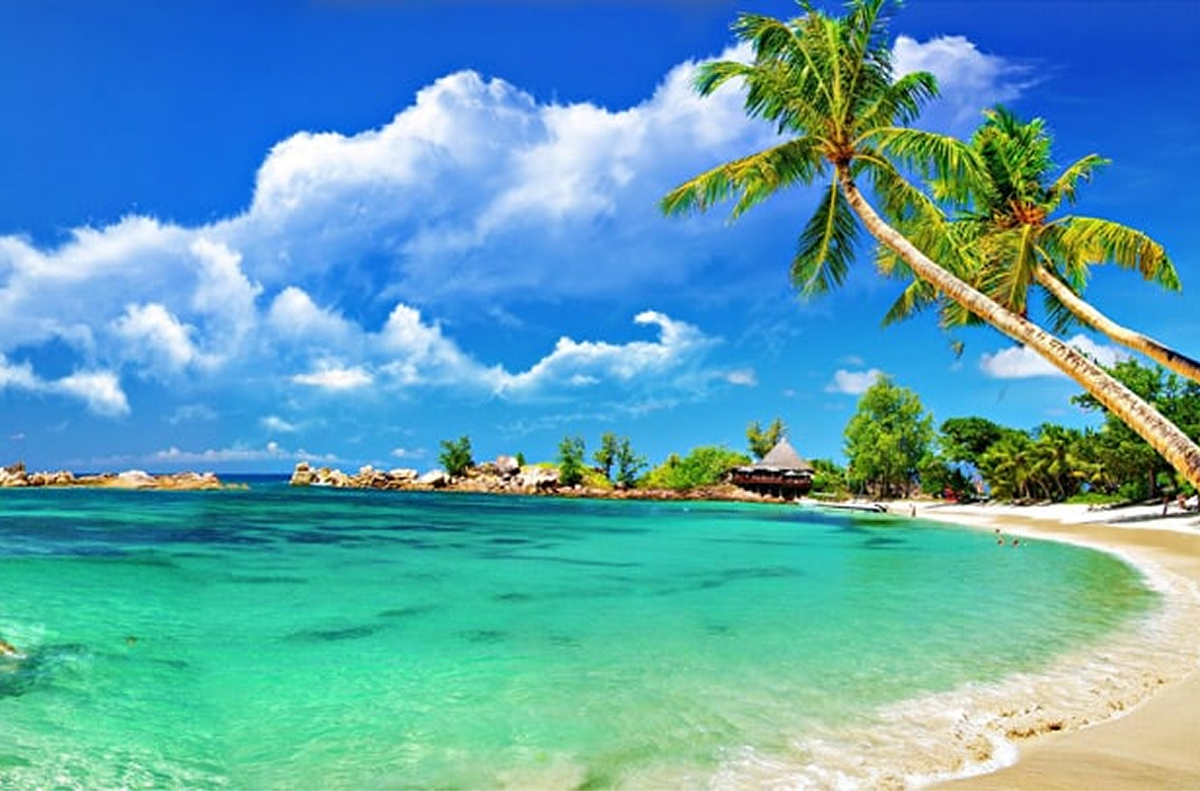 Rainy Season (Late May to Early October)