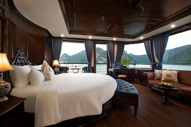 Spacious luxury cabin with private balcony on Ha Long Bay cruise