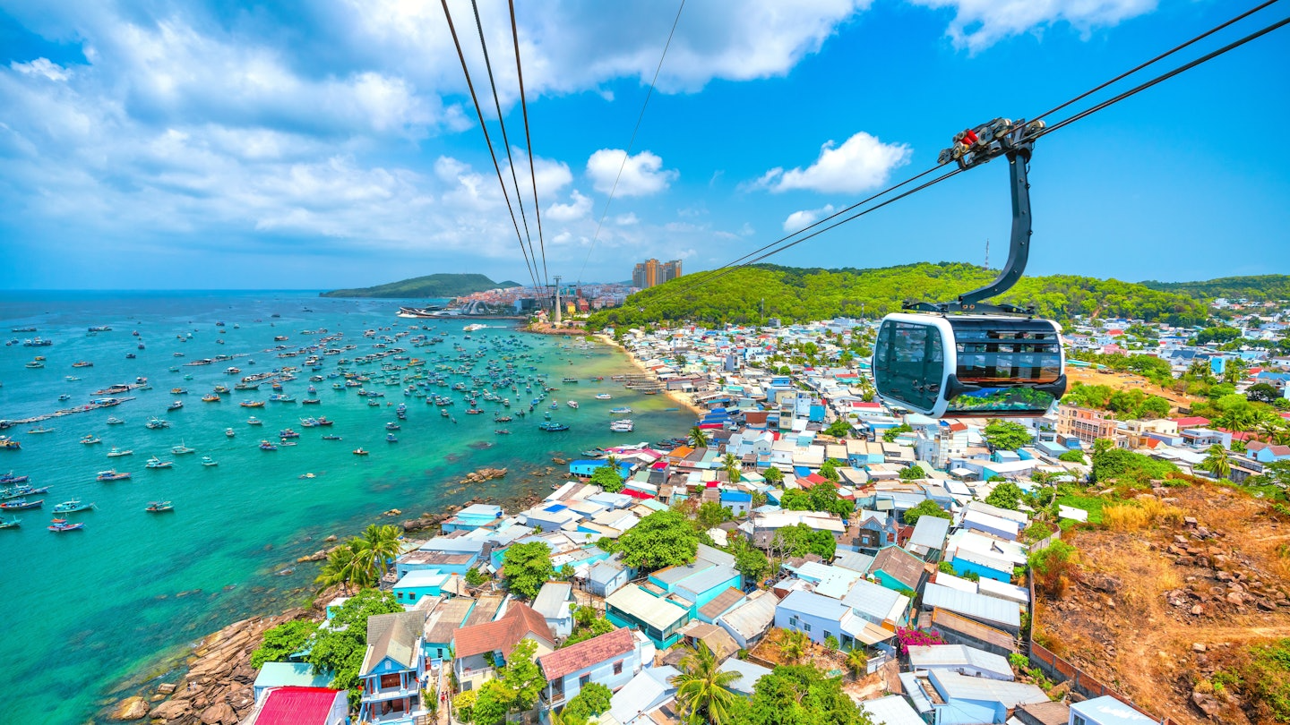 Phu Quoc Island – Vietnam's tropical paradise with white sand beaches, crystal-clear waters, and lush natural landscapes. A must-visit destination for relaxation and adventure in southern Vietnam.